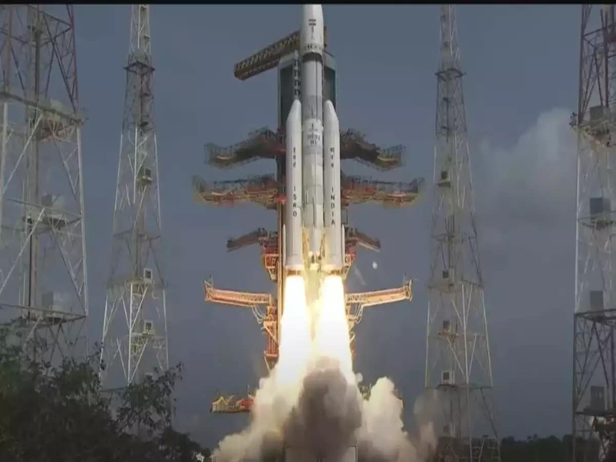 India puts 36 satellites in low-Earth orbit for wide broadband internet throughout India