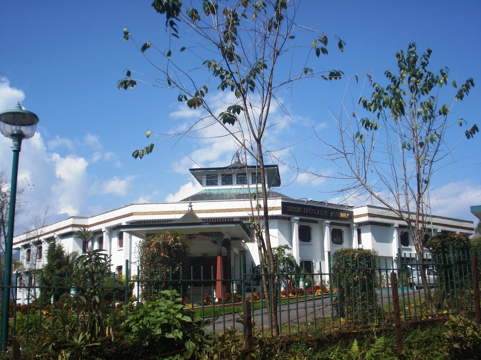 Special assembly session on 10 April, to discuss Sikkimese term