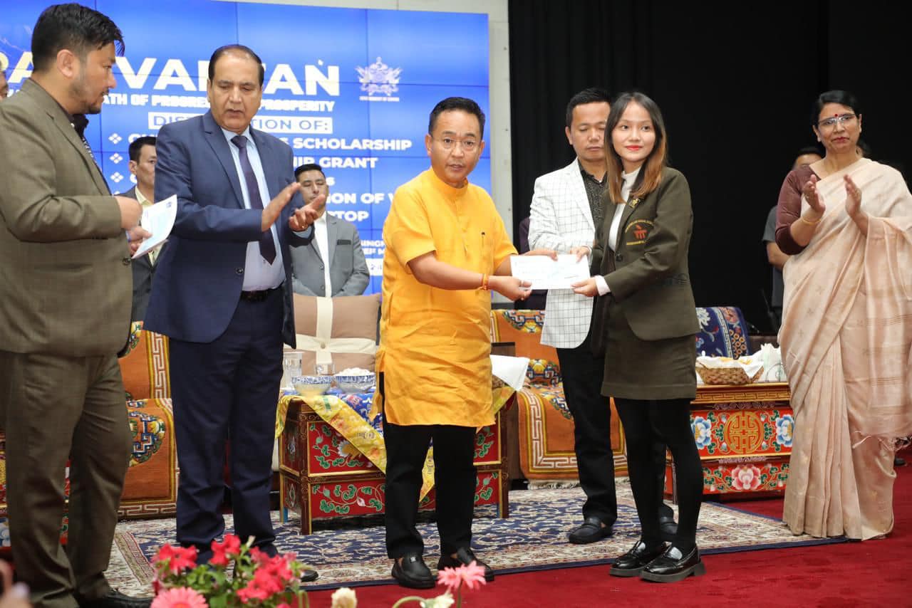 Sikkim CM distributed grants to various beneficiaries under the CMDG