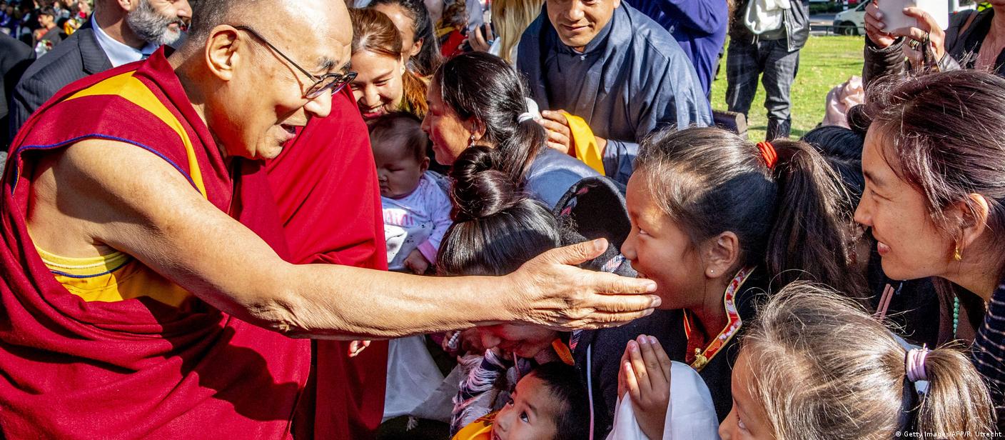 Sikkim CM comes in support for Dalai Lama