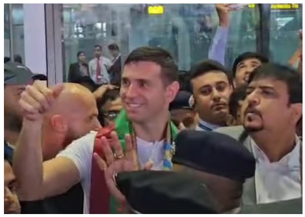 Fame Argentina's Goalkeeper Emiliano Martinez Arrives India in Kolkata
