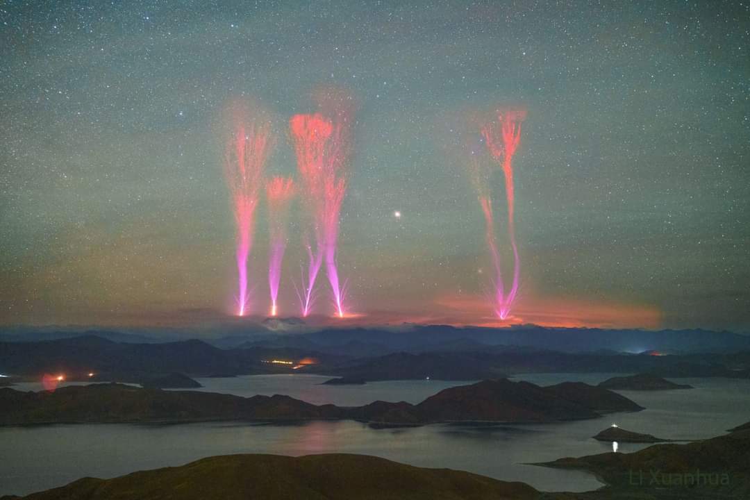 Rarest Upward Jet Lightning Spotted in the Himalayas