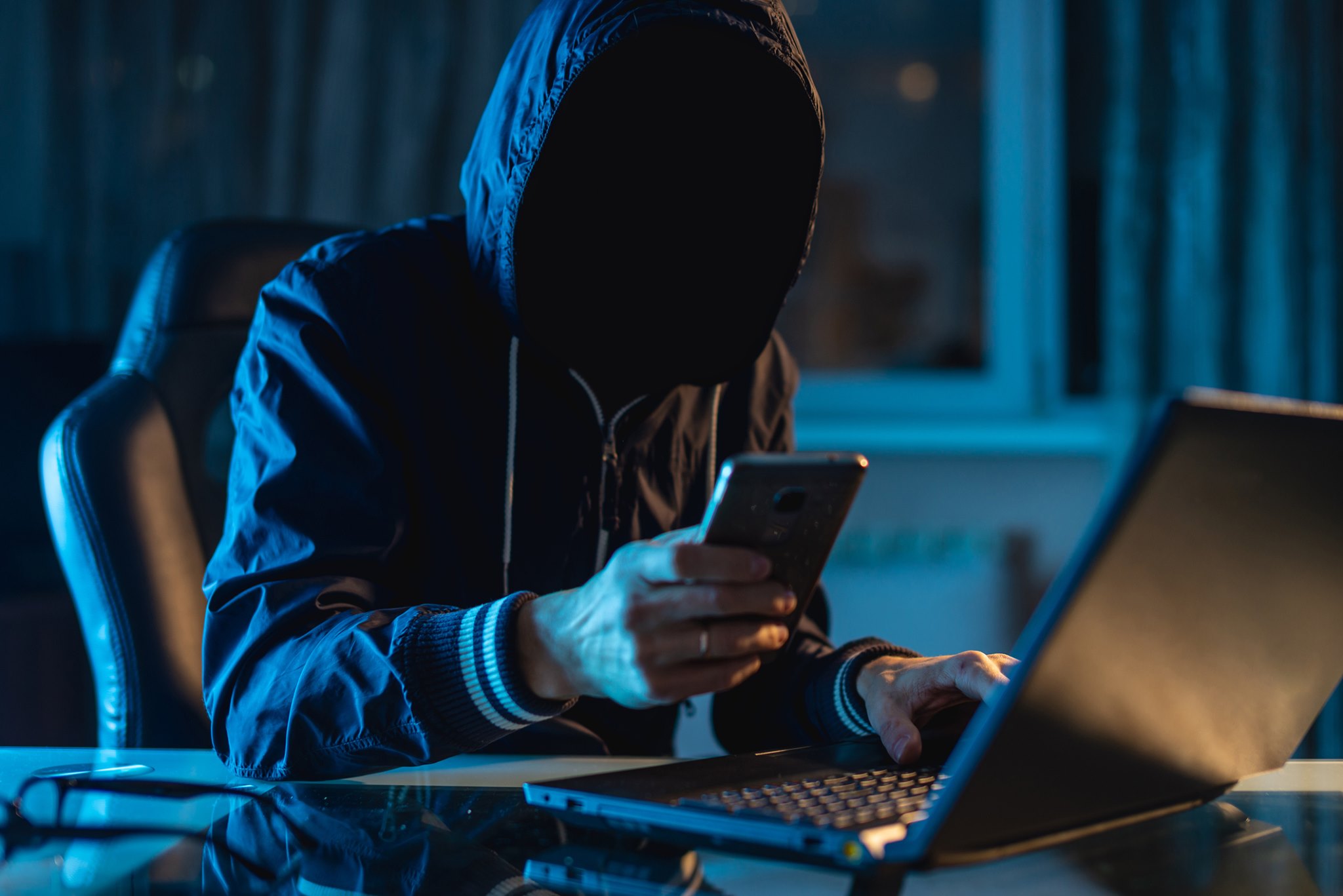 Pune Employee Falls Victim to Rs 12 Lakh ‘Parcel Scam’
