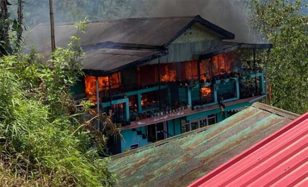 Major Fire Damages Phodong Home; Swift Response Prevents Wider Disaster Major Fire Damages Phodong Home; Swift Response Prevents Wider Disaster